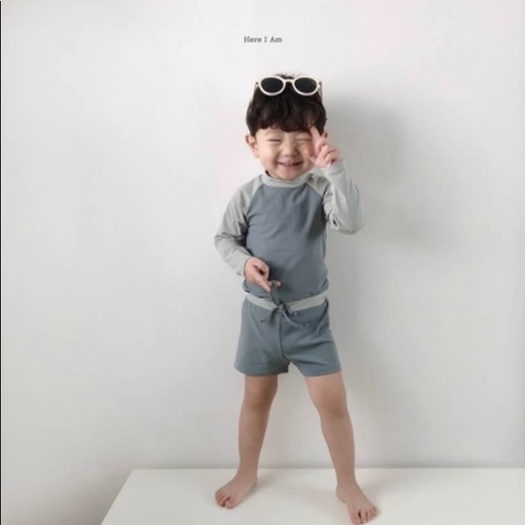 Colorblock kids rash guard - Picture 3 of 4